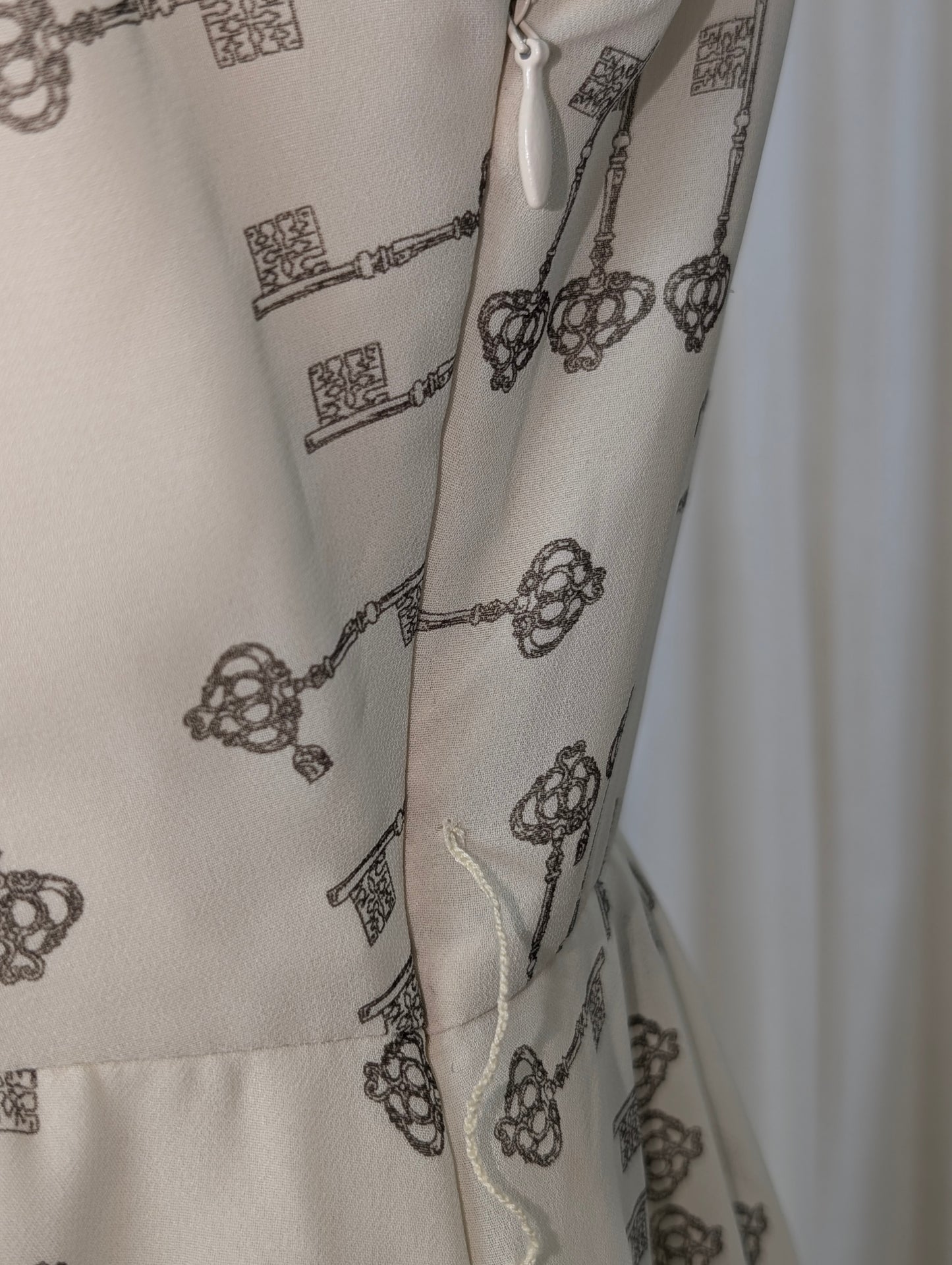 Ted Baker key motif print knee length chiffon dress size 2 (UK 10)