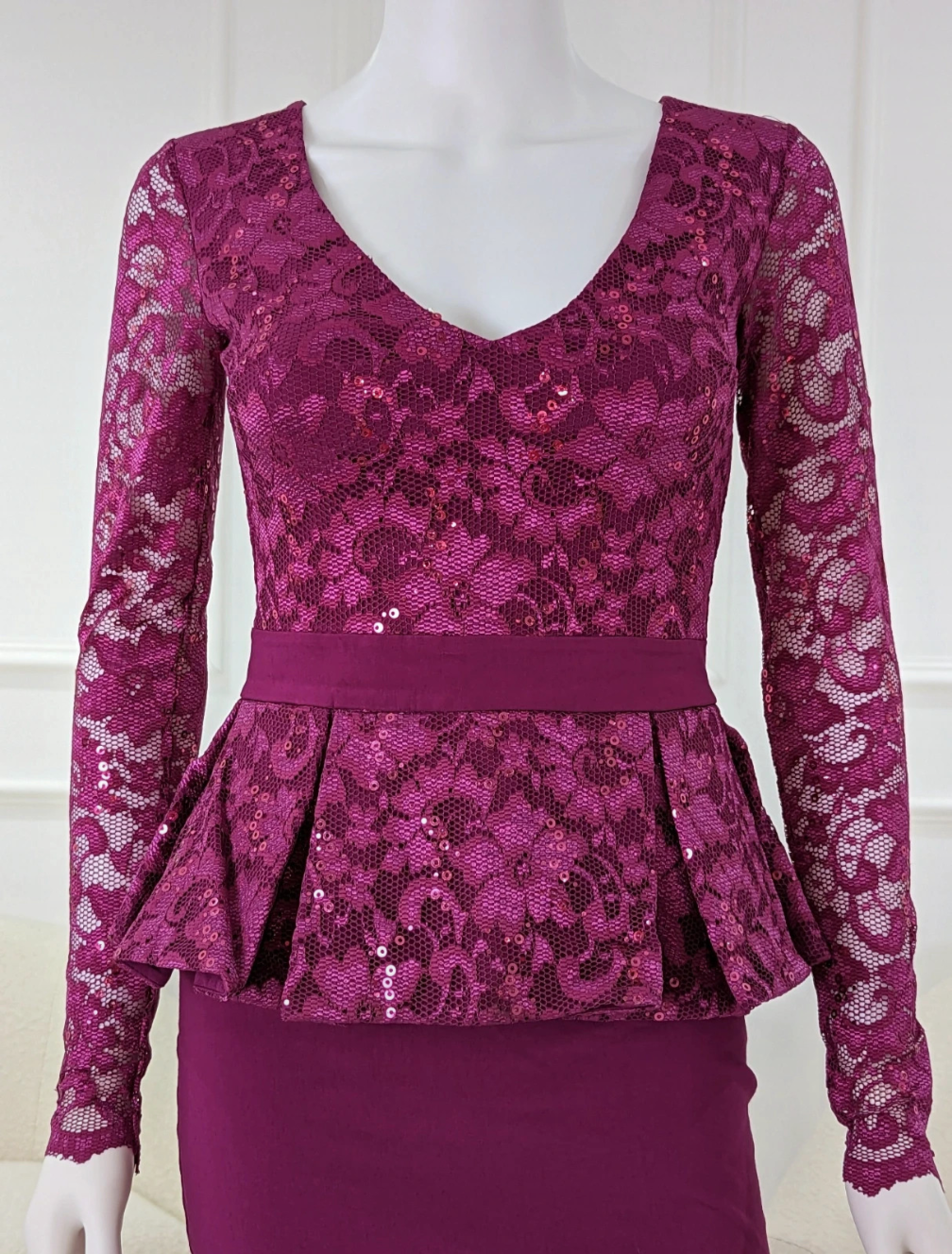 City Goddess fitted peplum style dress  size UK 8